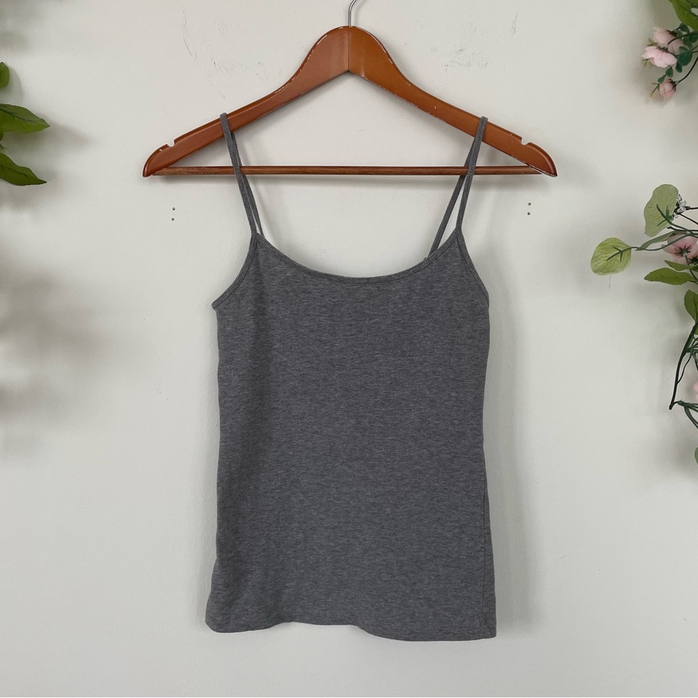 🤍Forever 21🤍 Basic Grey Camisole Tank Top - Picture 3 of 7